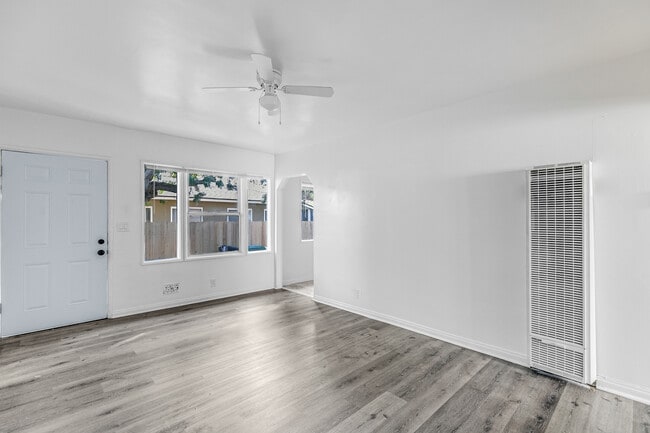 Photo - 13410 S Vermont Ave Unit 13410