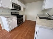 Photo - 625 E Cypress Ave Unit B