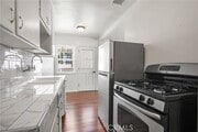 Photo - 530 Shepard St