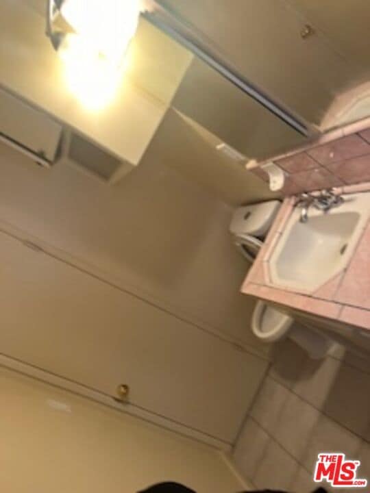 Photo - 2635 W Imperial Hwy