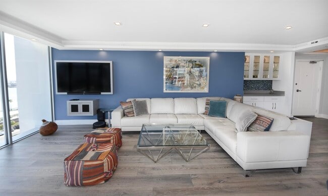 Photo - 1810 Avenida Del Mundo Unit 704