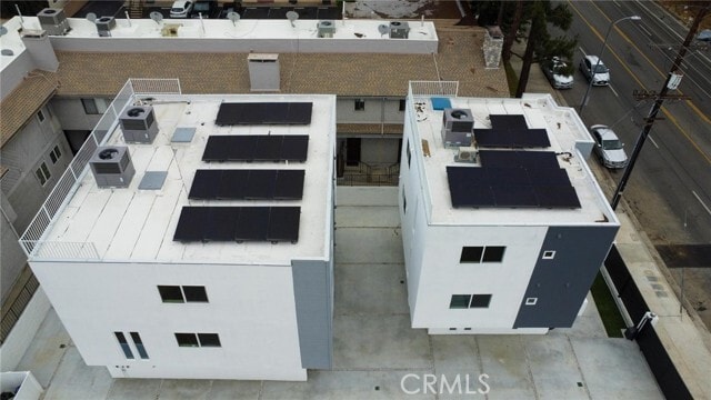 Photo - 6845 Haskell Ave