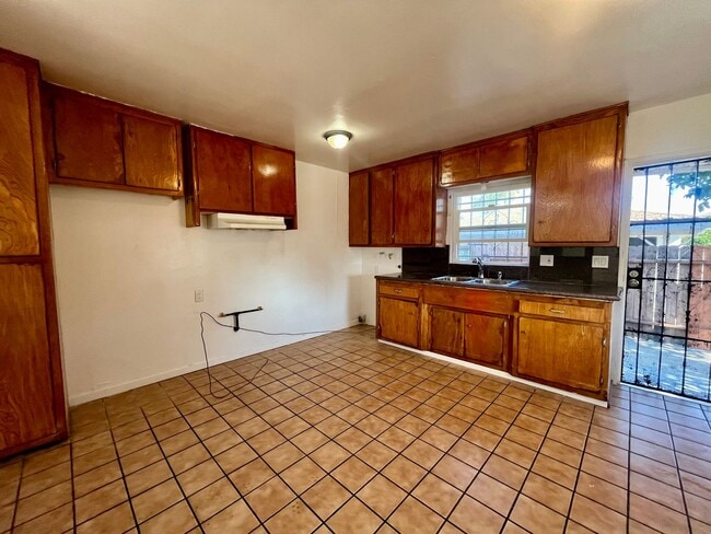 Photo - 719-21 Unit 721