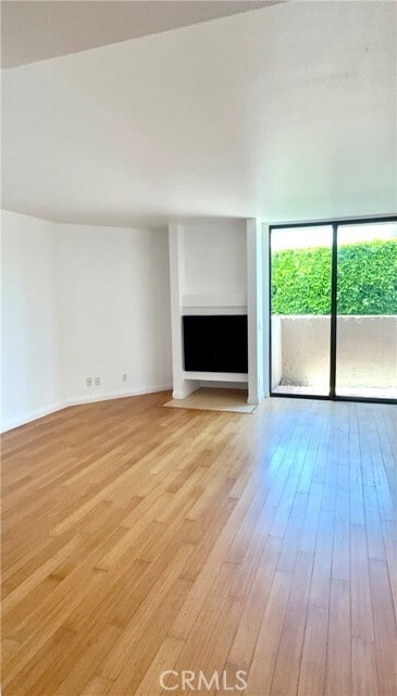 Photo - 7826 Topanga Canyon Blvd