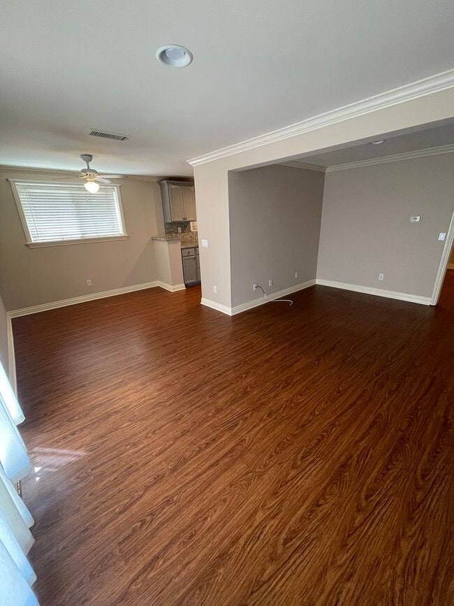 Photo - Freshly Remodeled 1 Bedroom 1 Bath Back House!