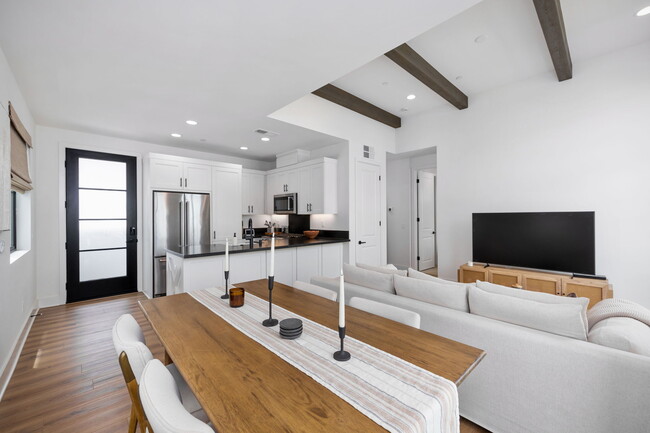 Photo - 1286 Molara Ln