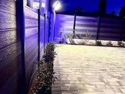 Photo - 17807 San Fernando Mission Blvd