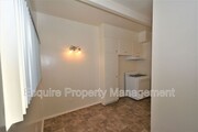 Photo - 2050 N Ventura Rd Unit 4