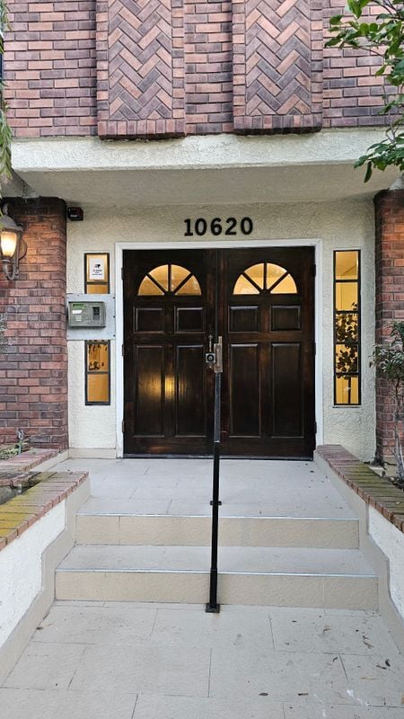 Photo - 10620 Eastborne Ave Unit 202