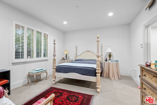 Photo - 1619 Artesia Blvd