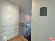 Photo - 903 S Barrington Ave Townhome