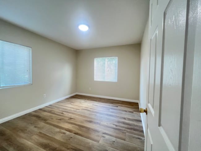 Photo - 3934 2nd Ave Unit 3934 1.5