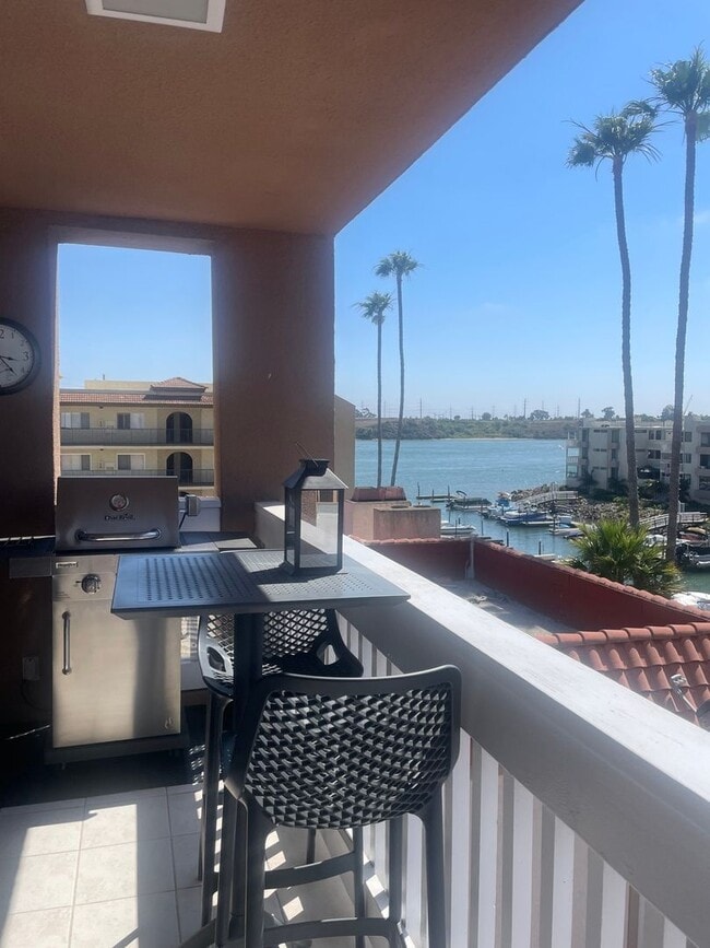 Photo - 4705 Marina Dr