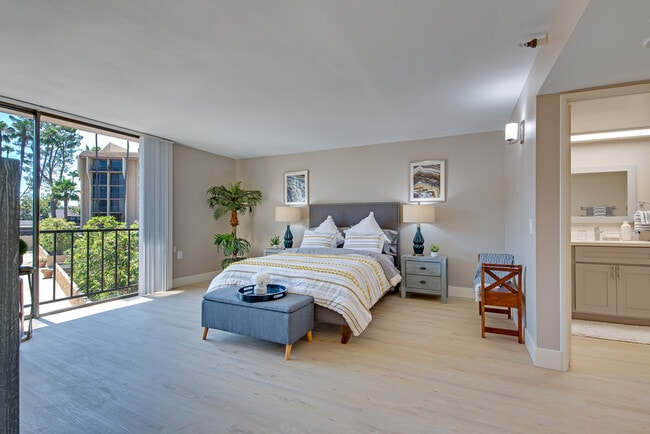 Photo - The Meridian at Laguna Hills - 55+ Active ...