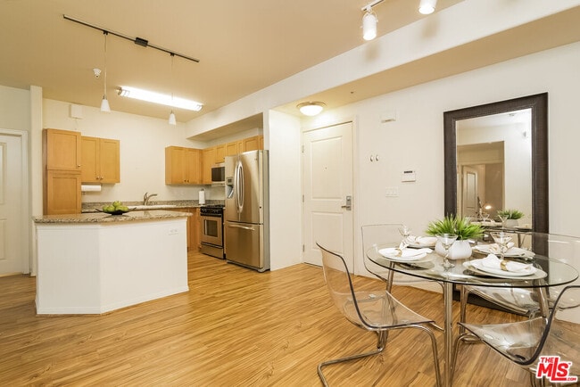 Photo - 100 S Alameda St Unit 167