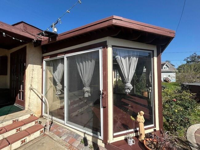 Photo - Cozy 2-Bedroom Duplex with Fireplace & Sunroom in Vista – Don’t Miss Out!