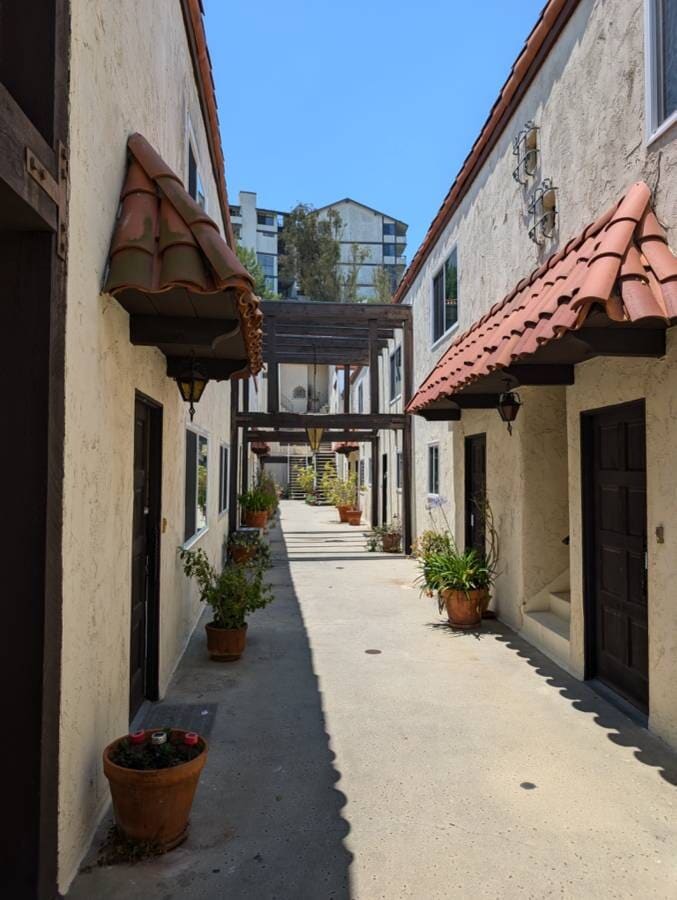 Courtyard with Elevator Service to All Floors - Villa Antigua