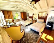 Photo - 455 Myrtle St