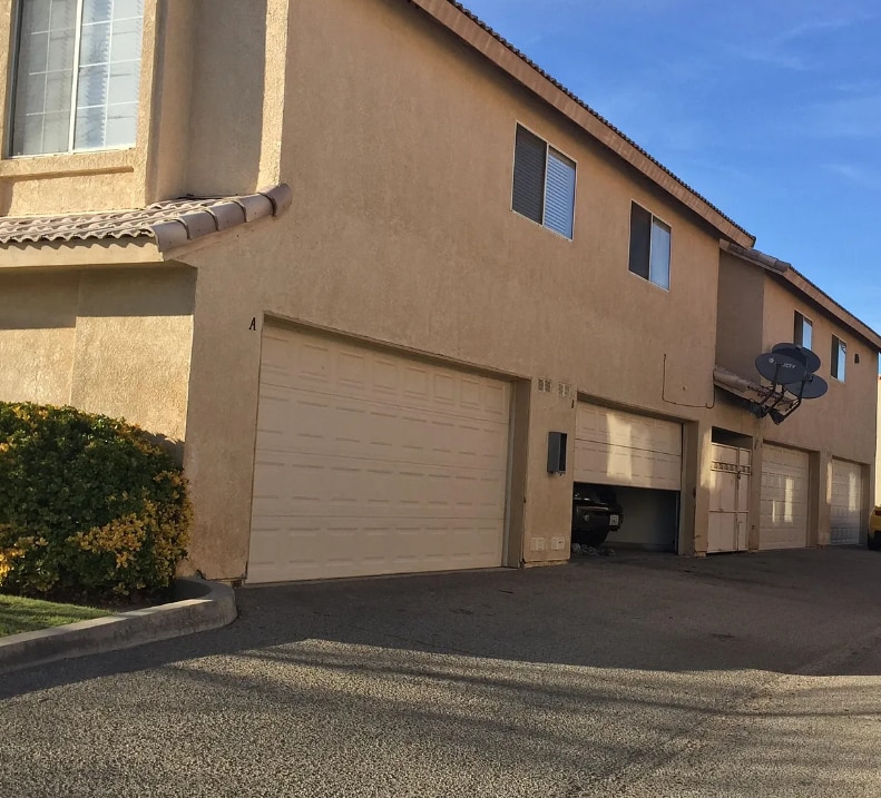 Photo - 1639 Orchid Ln Townhome