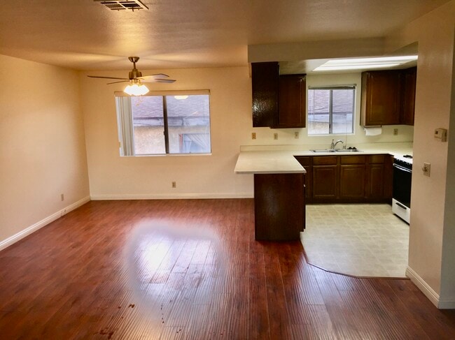 Dining Area & Kitchen - 4506 W 172nd St Unit B