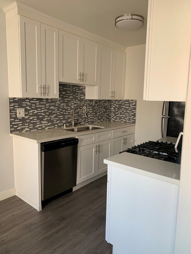 Photo - Gilmore Apartments North Hollywood