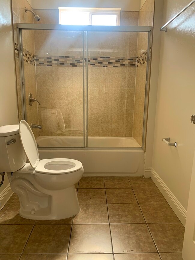 Photo - 599-601 W 62nd St Unit 599