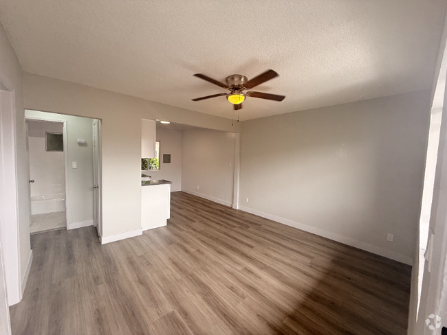 Building Photo - 115 E Colden Ave Unit 05 Rental