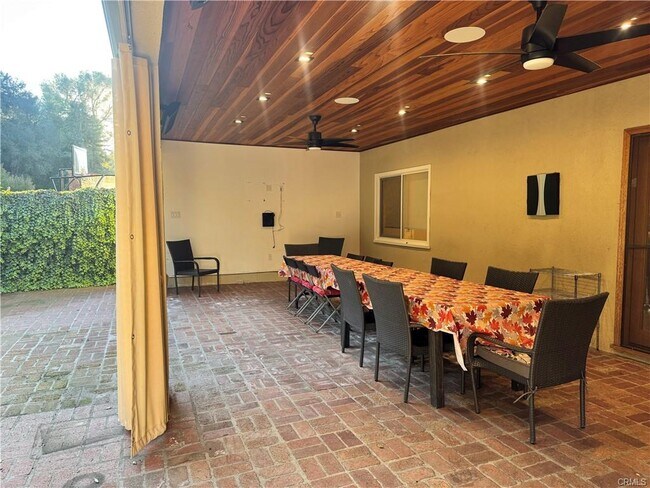 Photo - 2248 E Chevy Chase Dr