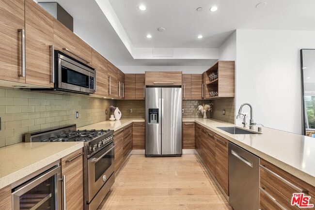 Photo - 855 Croft Ave Unit 301