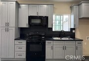 Photo - 9452 Rose Ave