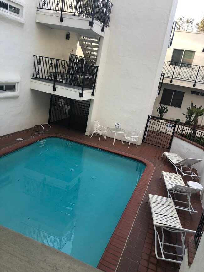 Photo - 3972 Jackdaw St Unit 207