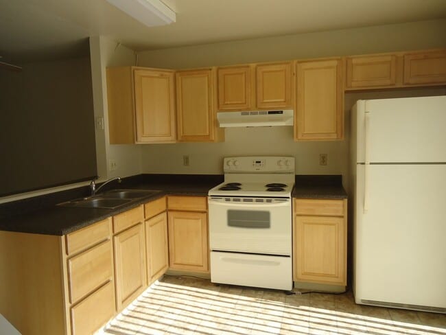 Photo - Updated 2BR/1BA 2 Story Townhome in Park Like setting in Santee