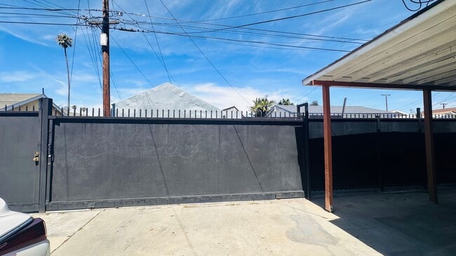 Photo - 1255 E 88th Pl