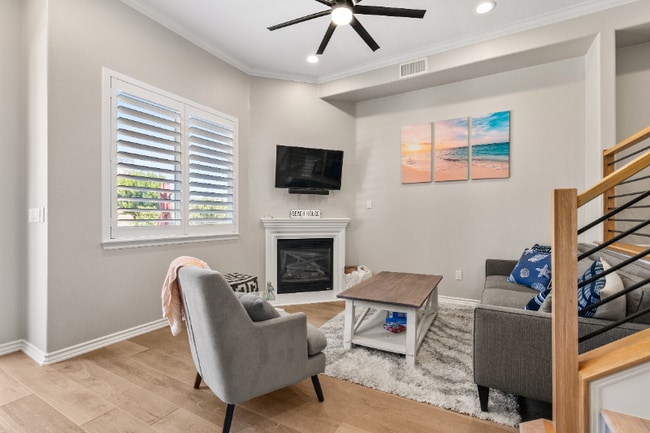 Building Photo - 2748 Carlsbad Blvd Rental
