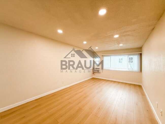 Photo - 4636 Laurel Canyon Blvd Unit 13
