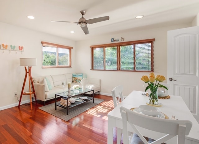 Building Photo - 313 S Rios Ave Unit Apartment