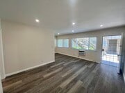Photo - 15025 Burbank Blvd Apartments Unit 2