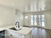 Photo - 1350 E 94th St Townhome