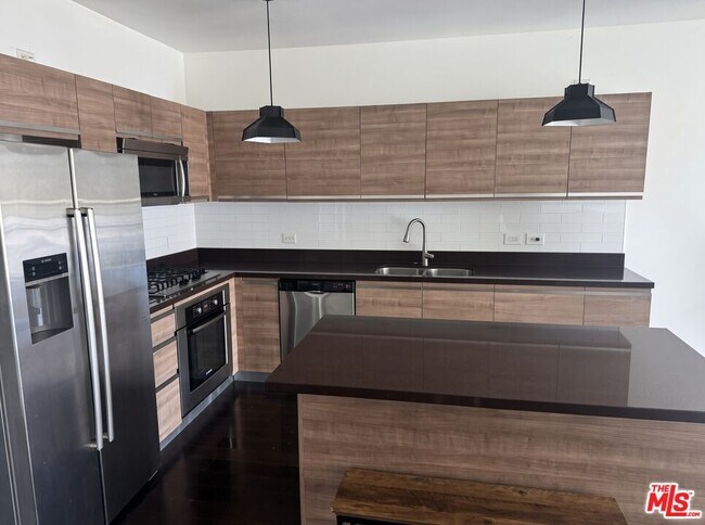 Photo - 3785 Wilshire Blvd Unit 1610