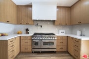 Photo - 13220 Erwin St