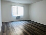 Photo - 943 Elden Ave Unit 206