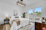 Photo - 2930 Rowena Ave Townhome