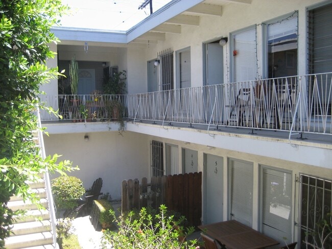 Photo - 1909 Beachwood Dr Unit 17