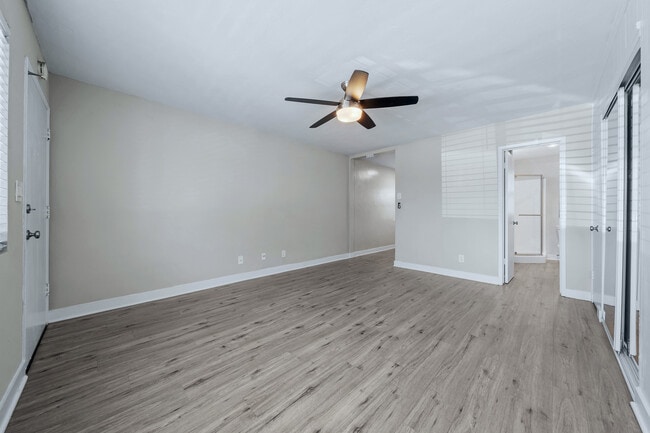 Photo - Park Lofts Apartments Unit M