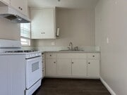 Photo - 2000 Carnegie Ln