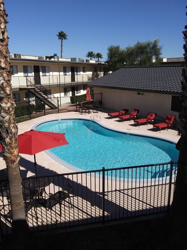 Photo - Country Gardens