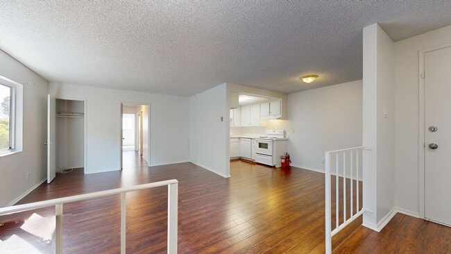 Photo - 2940 W 235th St