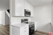 Photo - 6616 Sylmar Ave