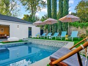 Photo - Luxe 5+4.5 w/detached studio, downstairs e... House
