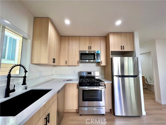 Photo - 5255 Denny Ave